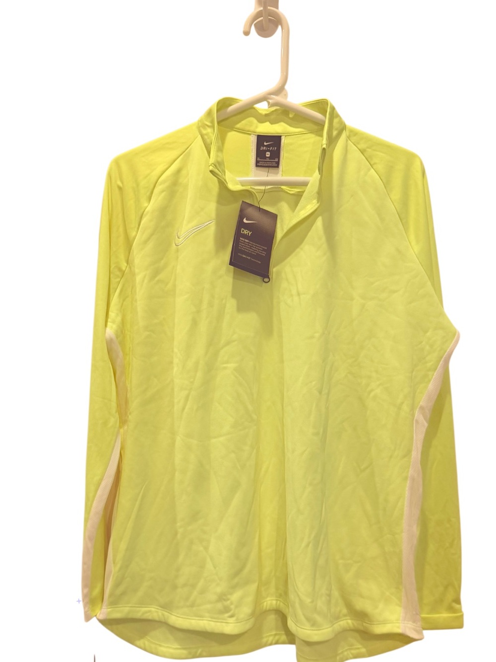 NWT NIKE DRY FIT WOMENS 3/4 ZIPPER YELLOW WINDBREAKER